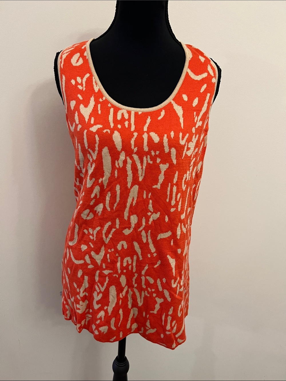 Neiman Marcus Orange and Cream Knit Sweater Cardigan and Knit Tank - Picture 5 of 7